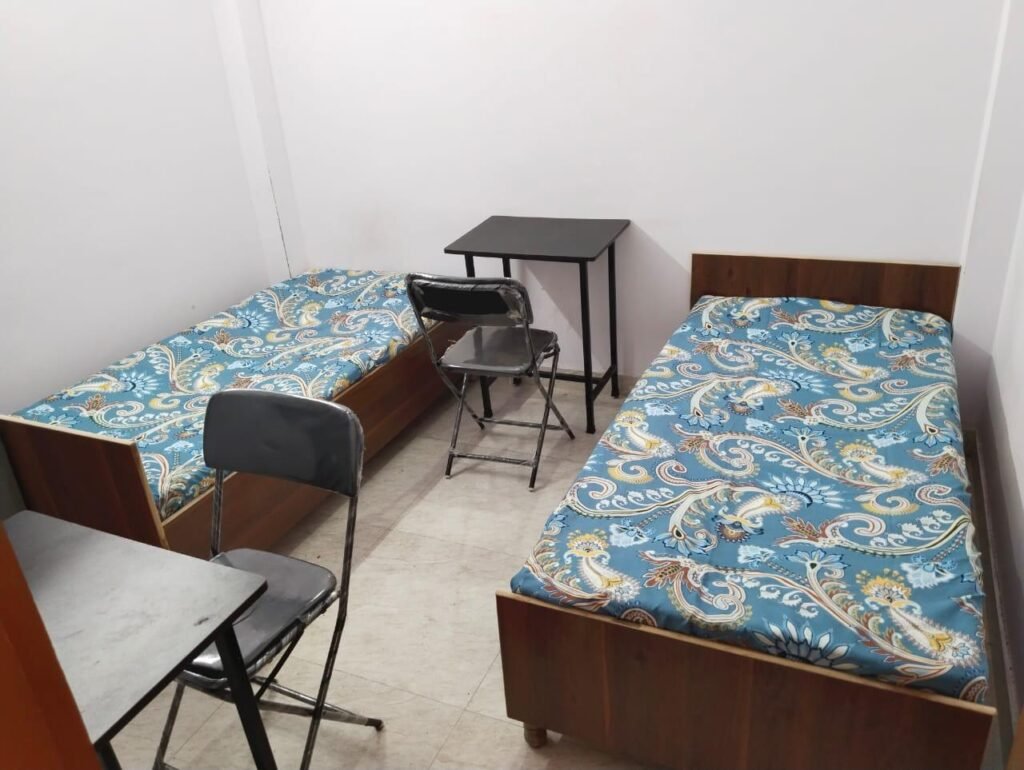 single girls accommodation pg